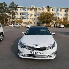 Kia Optima 2019