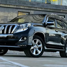 Toyota Land Cruiser Prado 2011