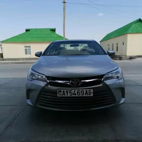 Toyota Camry 2015