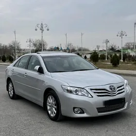 Toyota Camry 2010