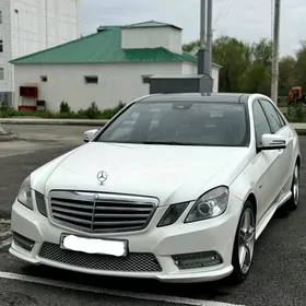 Mercedes-Benz E350 2012