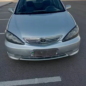 Toyota Camry 2004