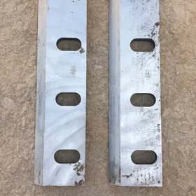 Et kesmek üçin plastmasa pyçak