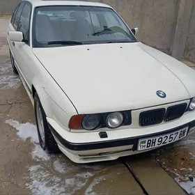 BMW E34 1989