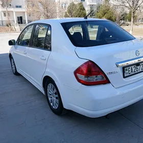 Nissan Versa 2010