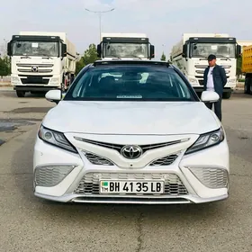 Toyota Camry 2024