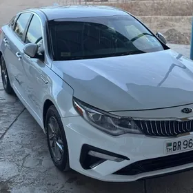 Kia Optima 2019