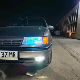 Opel Vectra 1989