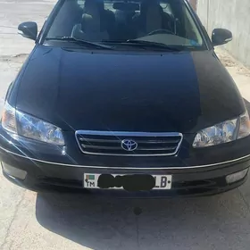 Toyota Camry 2000