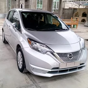 Nissan Versa Note 2018