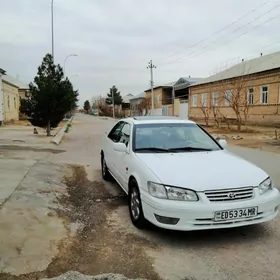 Toyota Camry 2000