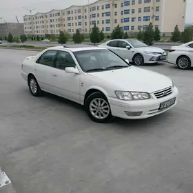 Toyota Camry 2000