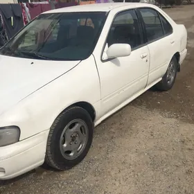 Nissan Sunny 1996