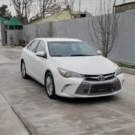 Toyota Camry 2015