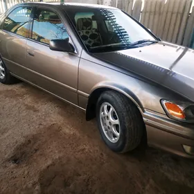 Toyota Camry 1999