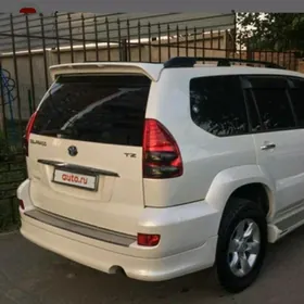 PRADO FJ120 we LandGruzer FJ100  banan