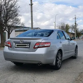 Toyota Camry 2010