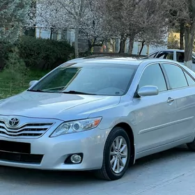 Toyota Camry 2011