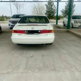 Toyota Camry 2000