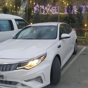 Kia Optima 2019