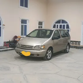 Toyota Sienna 2000