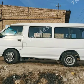 Toyota Hiace 2002