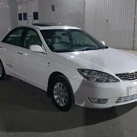 Toyota Camry 2004