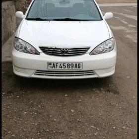 Toyota Camry 2004