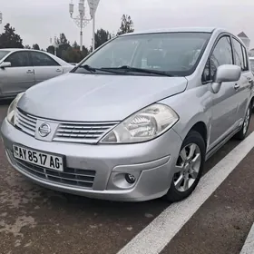 Nissan Versa 2010