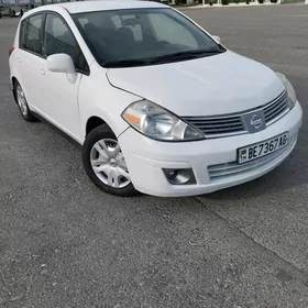 Nissan Versa 2010