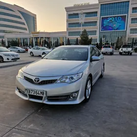 Toyota Camry 2012