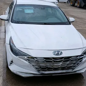 Hyundai Elantra 2021