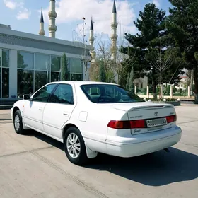 Toyota Camry 2000