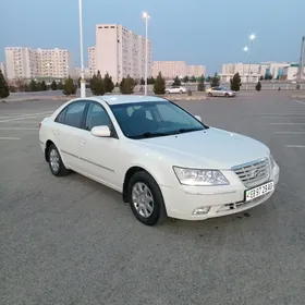 Hyundai Sonata 2010