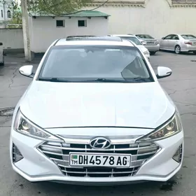 Hyundai Elantra 2020