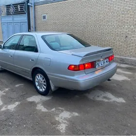 Toyota Camry 2001