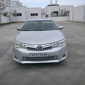 Toyota Camry 2013