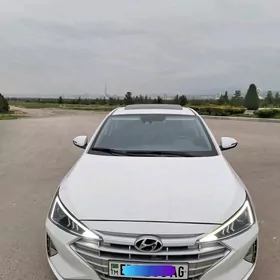 Hyundai Elantra 2019