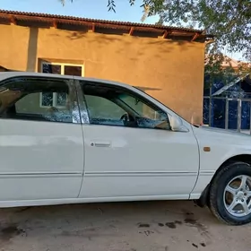 Toyota Camry 1999