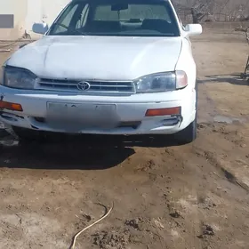 Toyota Camry 1993