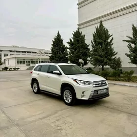 Toyota Highlander 2018