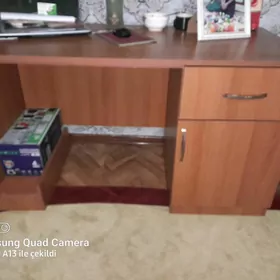 kopyuter stoly