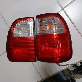 фонари задние Lexus LX470