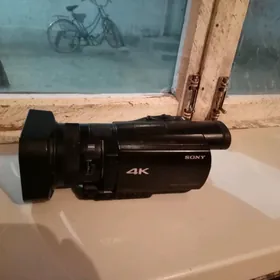SONY 4K AX100