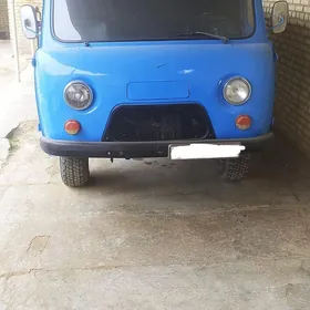 UAZ 469 1990