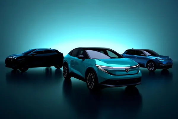 Nissan анонсировала новые Leaf, Micra, Qashqai, Sentra, Pathfinder и много других моделей