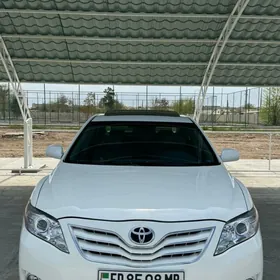 Toyota Camry 2011