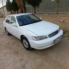 Toyota Corona 1999