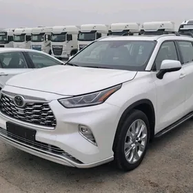 Toyota Highlander 2020