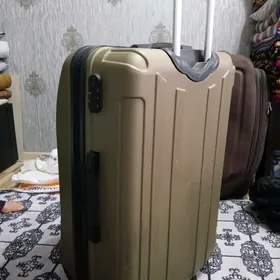 ЧЕМОДАНЫ